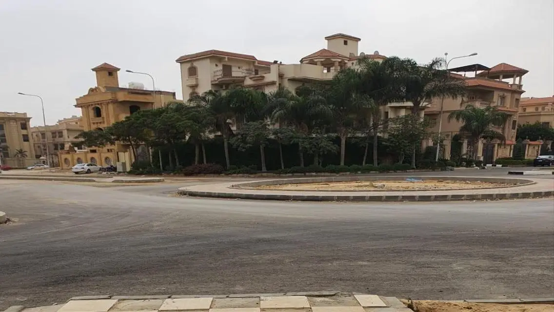 شقة فاخرة مطلة على بحيرة مع شرفة