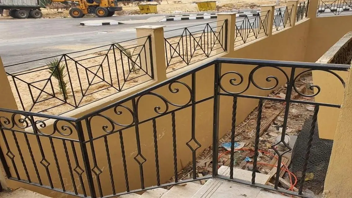 شقة فاخرة مطلة على بحيرة مع شرفة