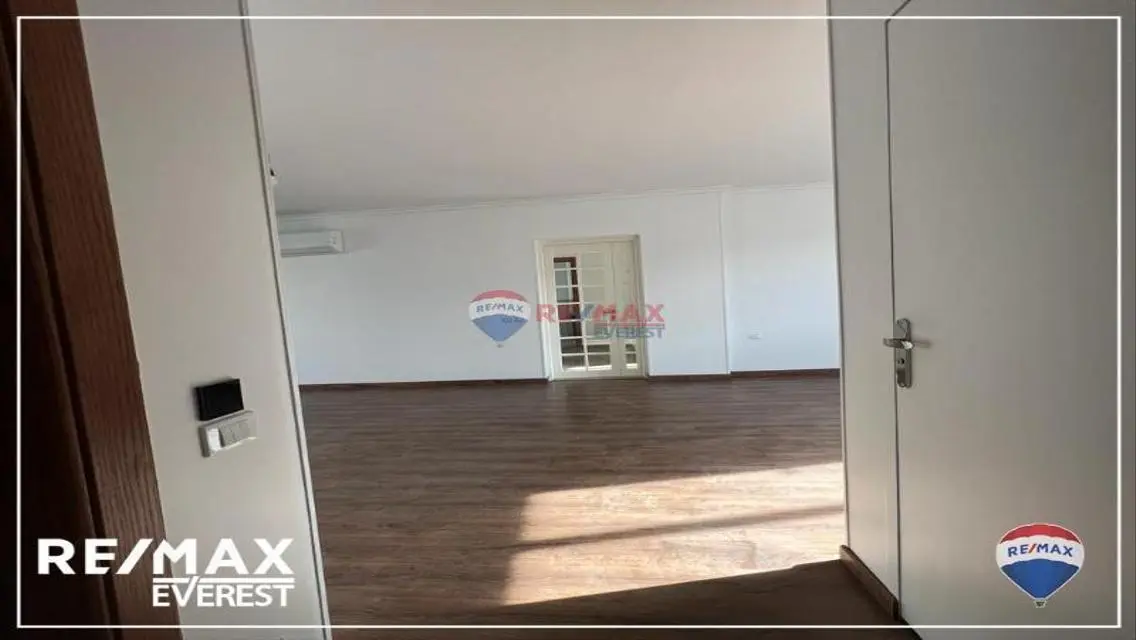 Luxurious Apartment Available for Rent