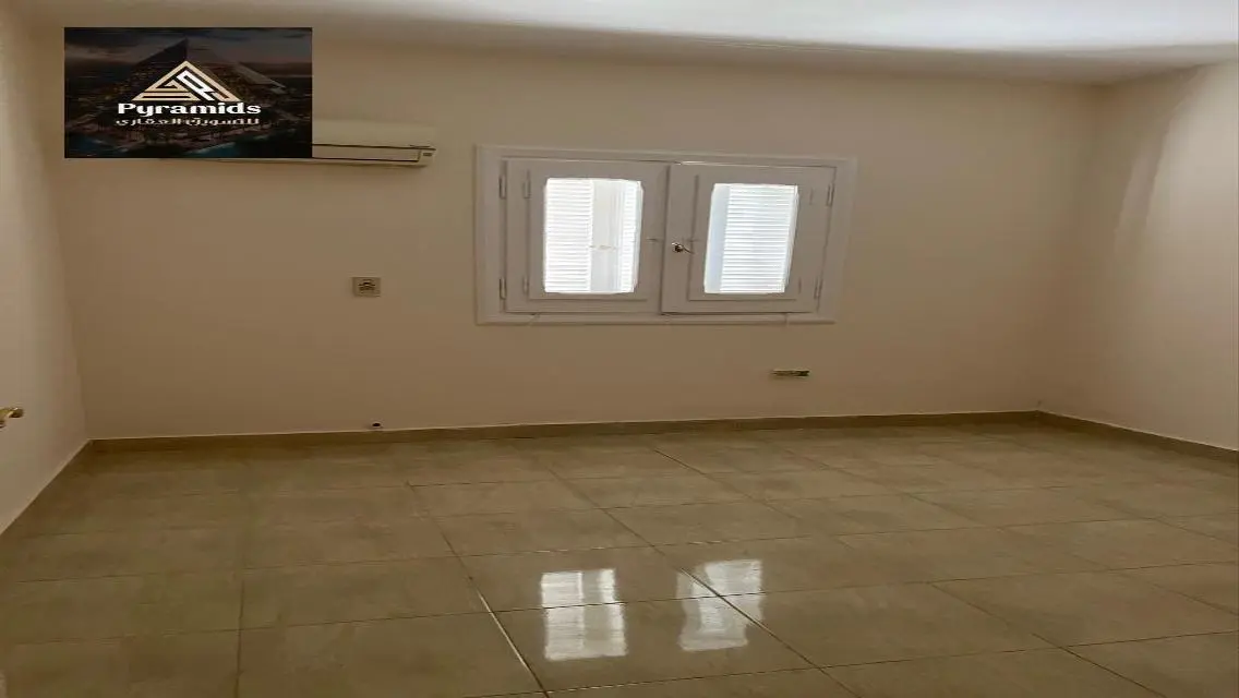 Fantastic Apartment with Balcony and Private Garden