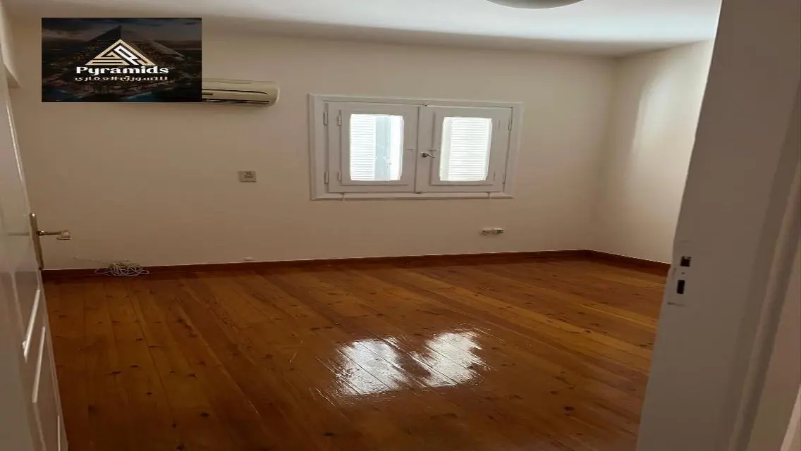 Fantastic Apartment with Balcony and Private Garden