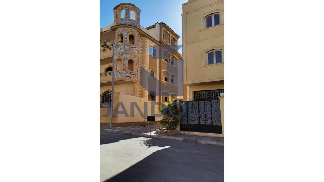 Luxury Villa in the Heart of the City