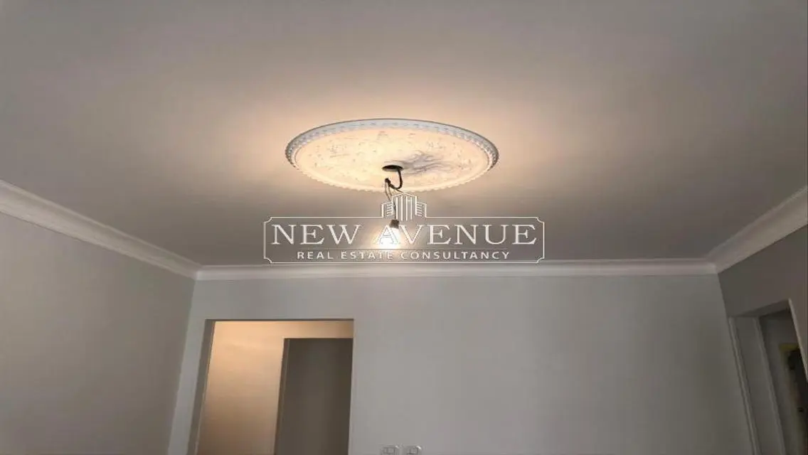 Luxury Apartment with Impressive Landmark View