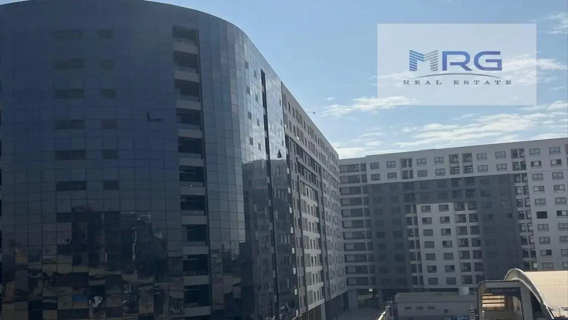 Modern Office with Premium 450 sqm Space