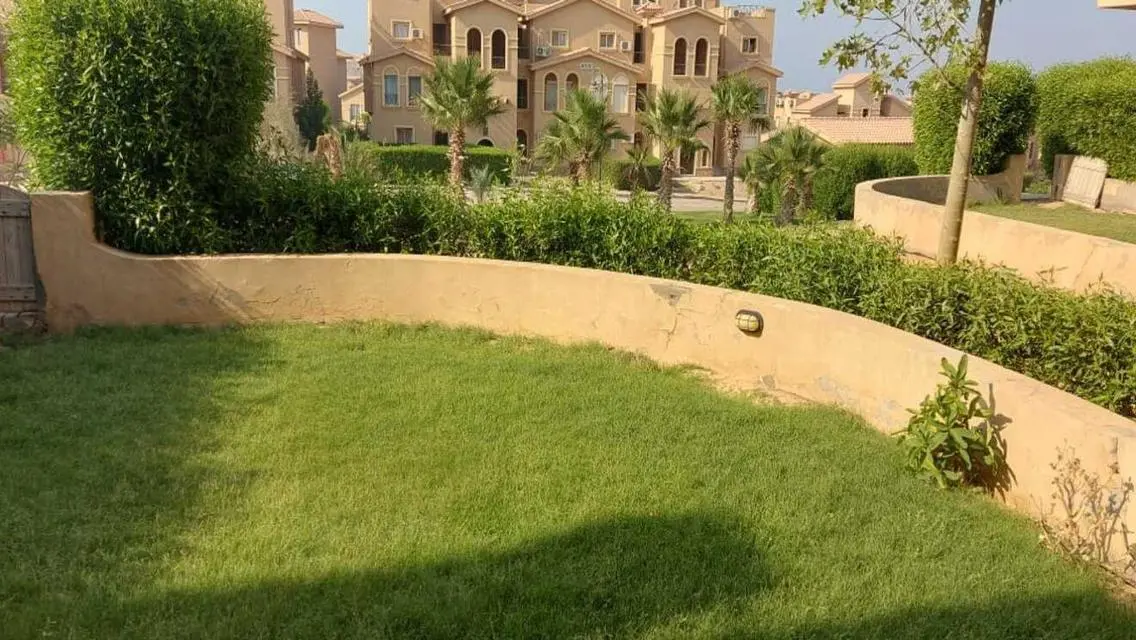 شقة فاخرة بإطلالة رائعة على معلم رئيسي
