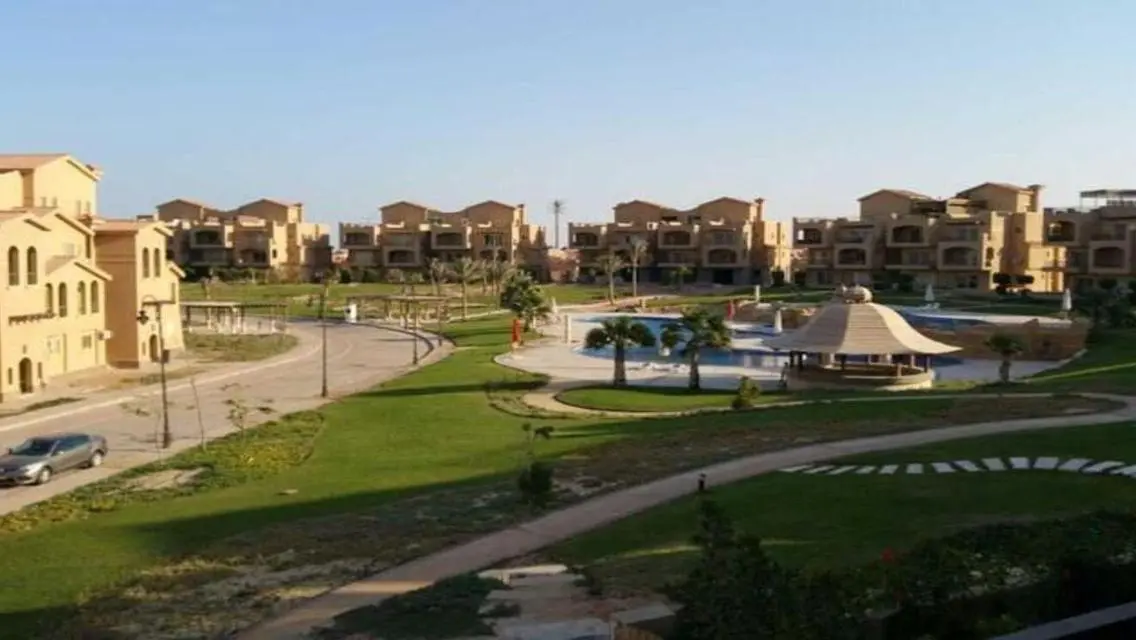 شقة فاخرة بإطلالة رائعة على معلم رئيسي
