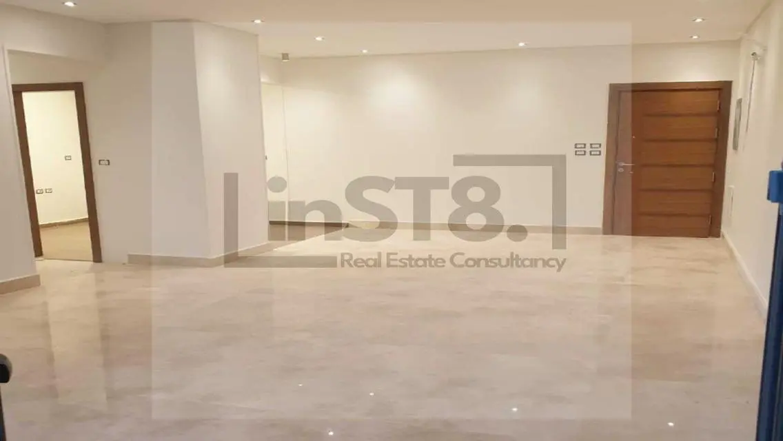 Luxury Property with Stunning Views and Exceptional Amenities