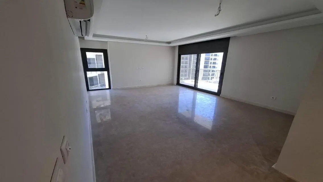 Stunning Apartment at Zed Towers, Sheikh Zayed