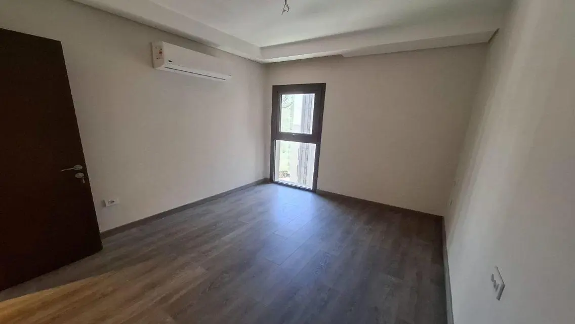 Stunning Apartment at Zed Towers, Sheikh Zayed