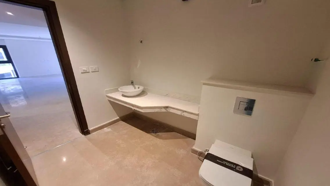Stunning Apartment at Zed Towers, Sheikh Zayed
