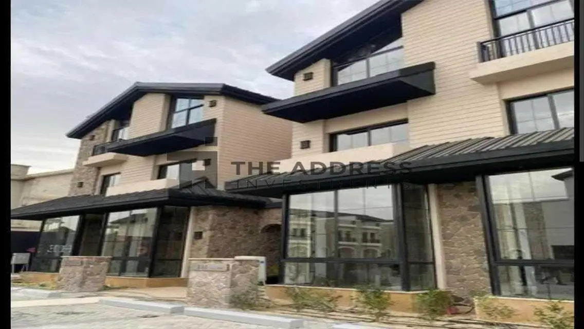 Luxury House in Mountain View, New Cairo