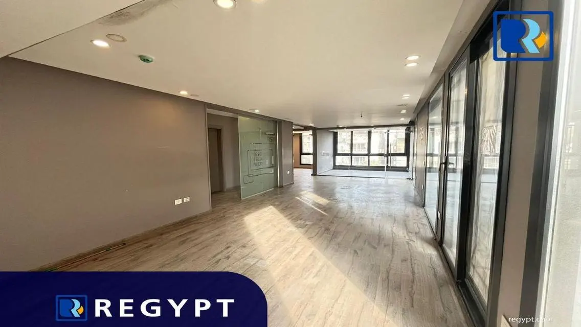 Apartment for Sale - 600 Sq. M. in Prime Location