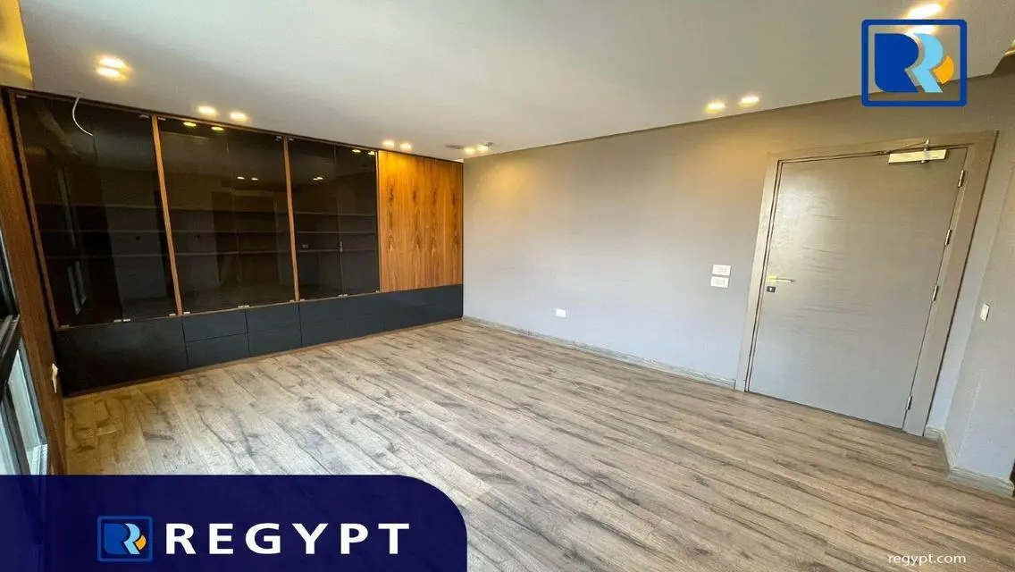 Apartment for Sale - 600 Sq. M. in Prime Location