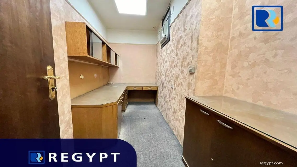 Apartment for Sale - 600 Sq. M. in Prime Location