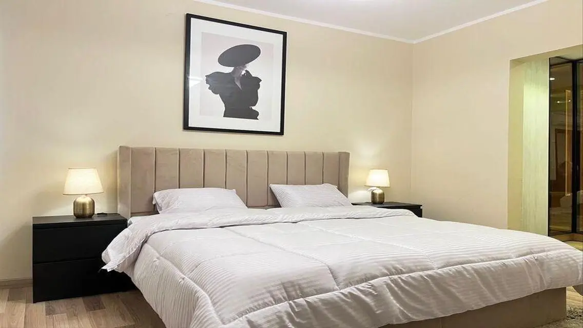 Dusit Thani Lake View Villa - Luxury Lake House
