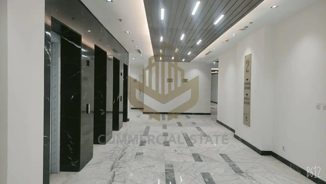 عقار تجاري للبيع في State 8
