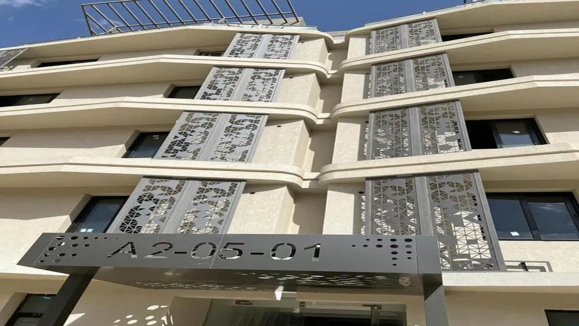 Spacious Apartment with Comprehensive Amenities