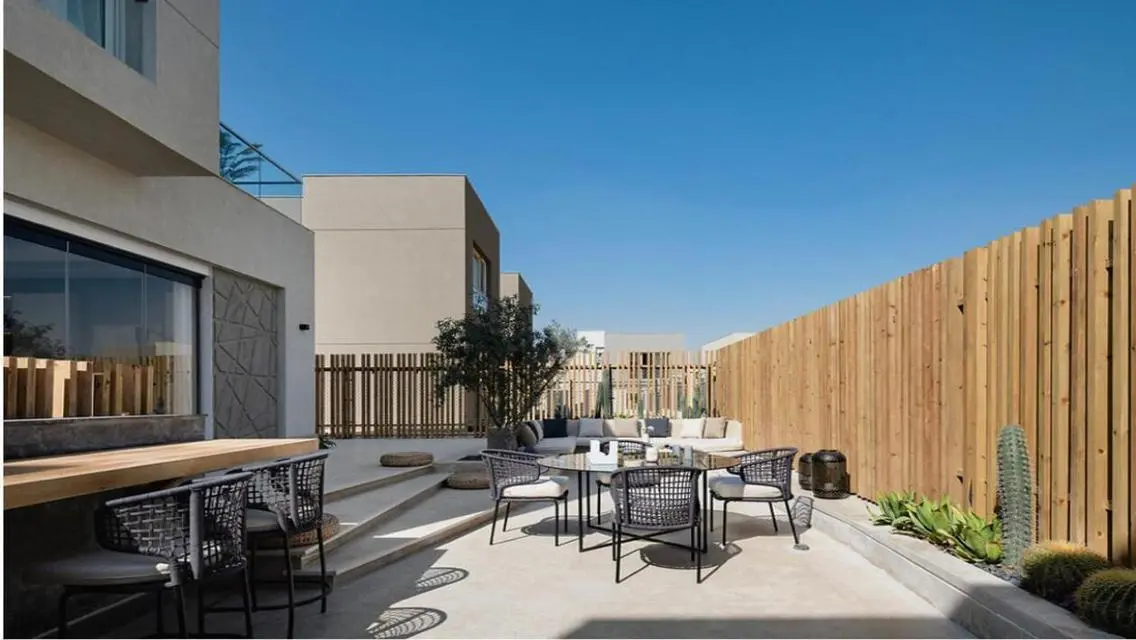 Spacious Apartment with Comprehensive Amenities
