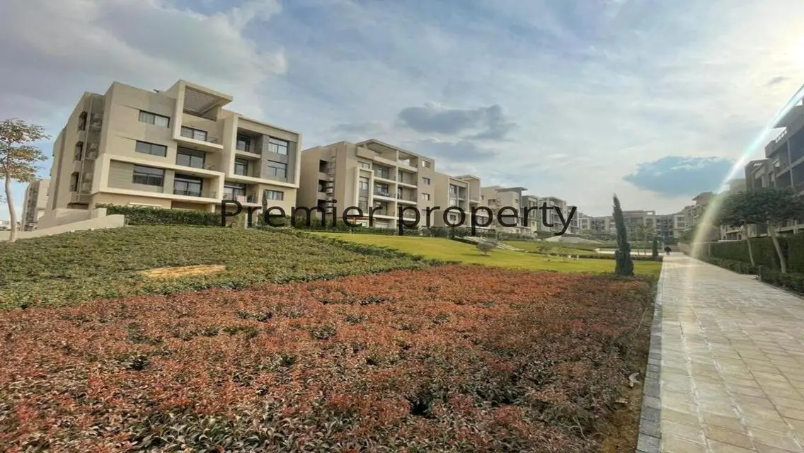 Luxury Apartment for Sale in Fifth Square - Al Marasem, New Cairo