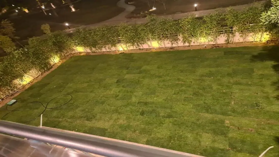 قصر فخم بموقع مميز للبيع