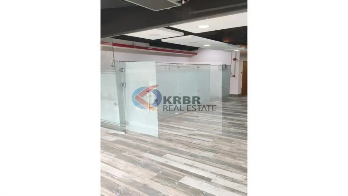 عقار مميز بمساحة 1886 متر للبيع بسعر 130000
