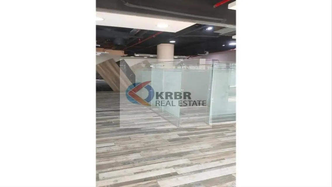 عقار مميز بمساحة 1886 متر للبيع بسعر 130000