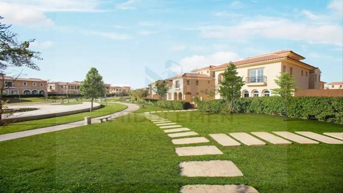 Luxury Villa with Stunning Lake Views for Sale