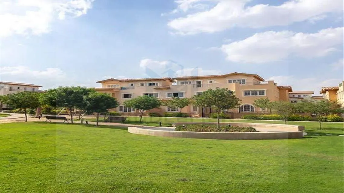 Luxury Villa with Stunning Lake Views for Sale