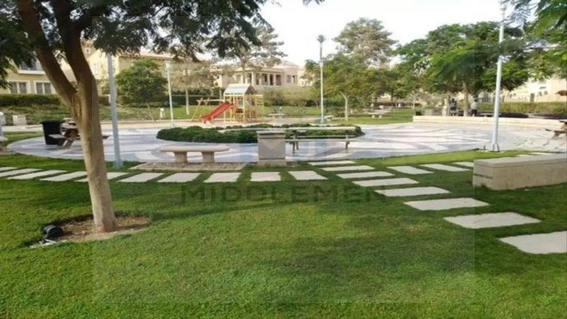 Luxury Villa with Stunning Lake Views for Sale