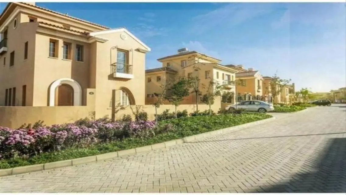 Luxury Villa with Stunning Lake Views for Sale