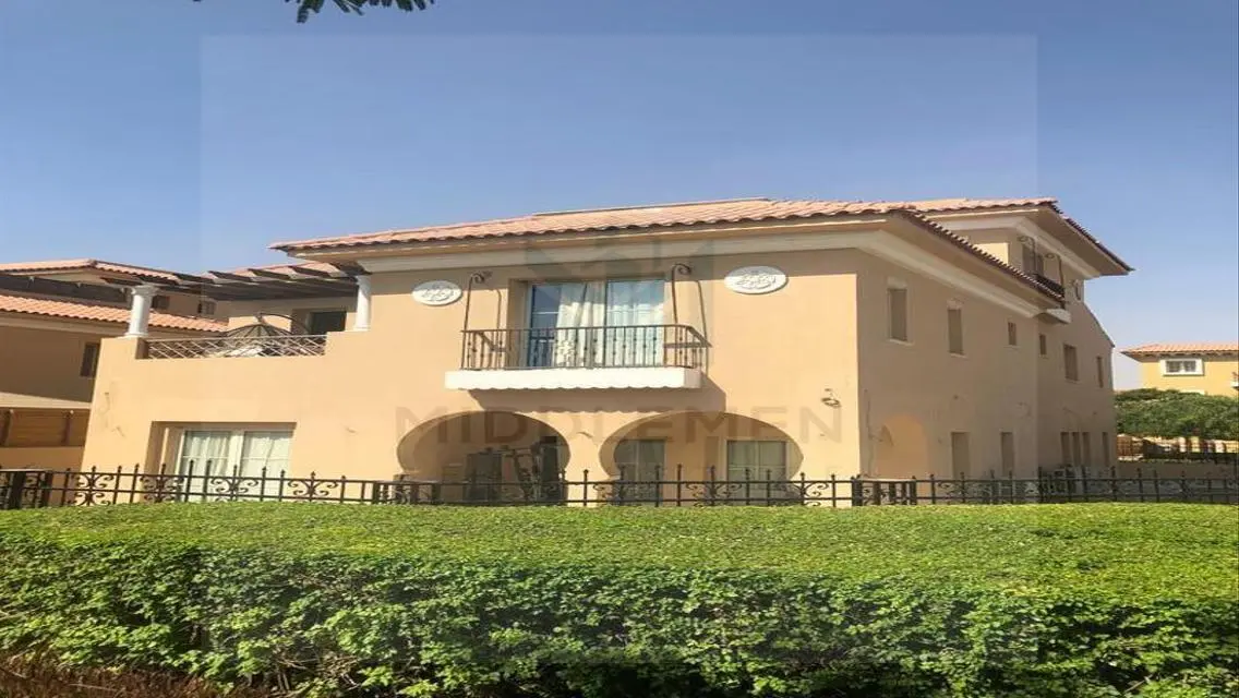 Luxury Villa with Stunning Lake Views for Sale