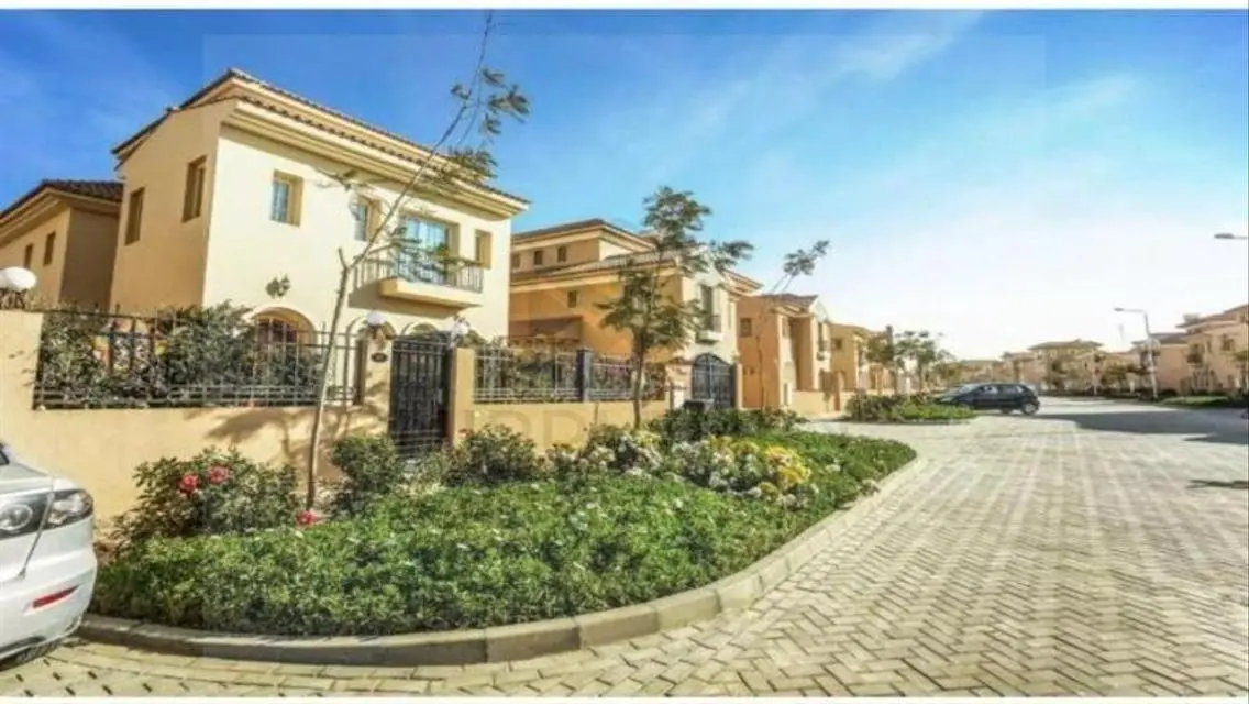 Luxury Villa with Stunning Lake Views for Sale