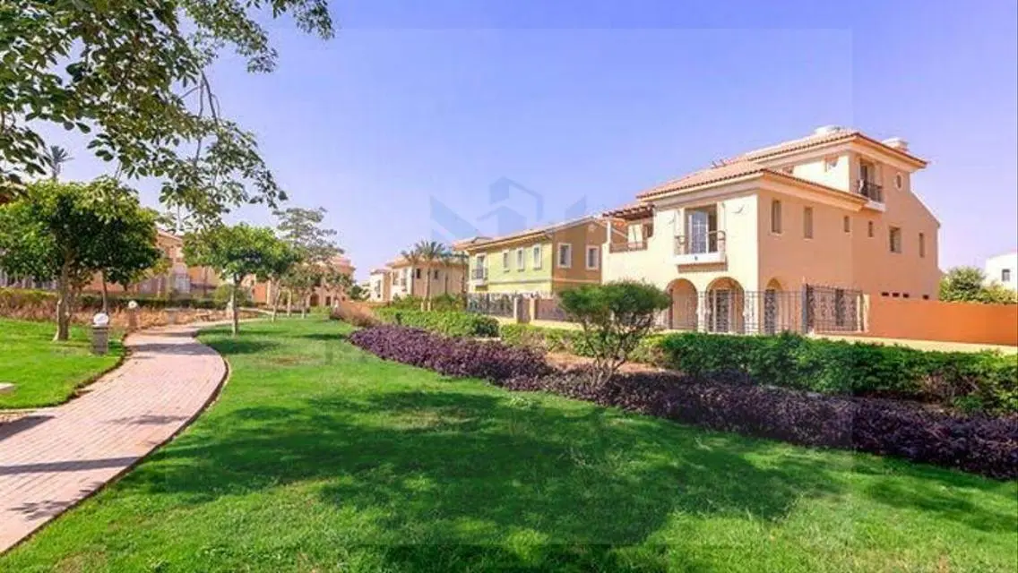 Luxury Villa with Stunning Lake Views for Sale