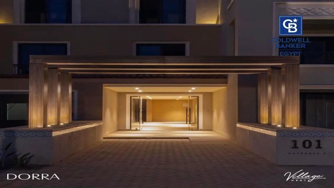 Luxurious Villa with Private Garden and Pool in Premium Location
