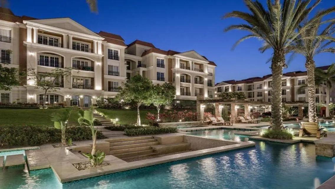 Luxurious 3-Bedroom Apartment for Sale: 400 sqm in Prime Location
