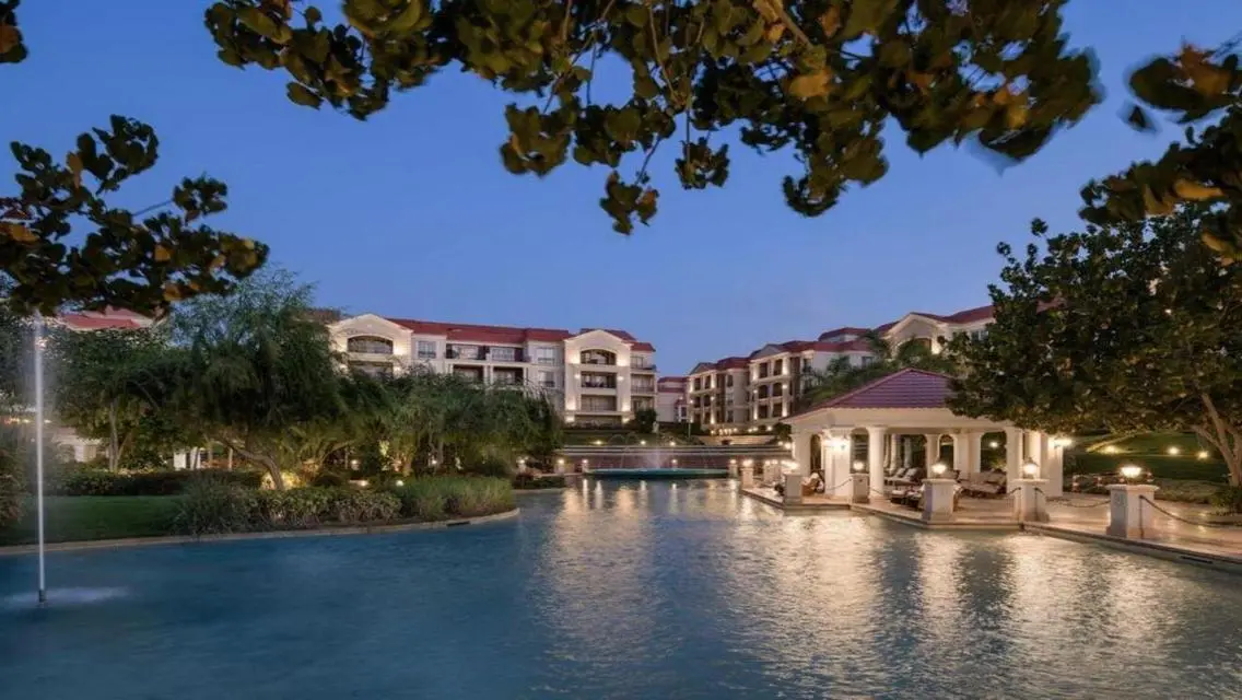 Luxurious 3-Bedroom Apartment for Sale: 400 sqm in Prime Location