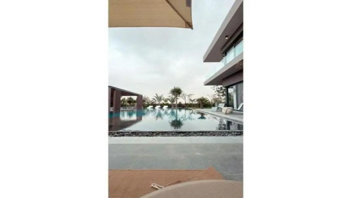 Luxury Villa with Private Garden and Pool - Prime Investment Opportunity