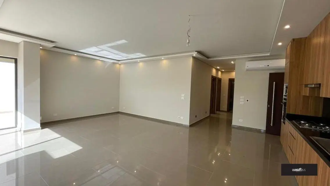 Luxury Apartment in Prime Location at Attractive Price