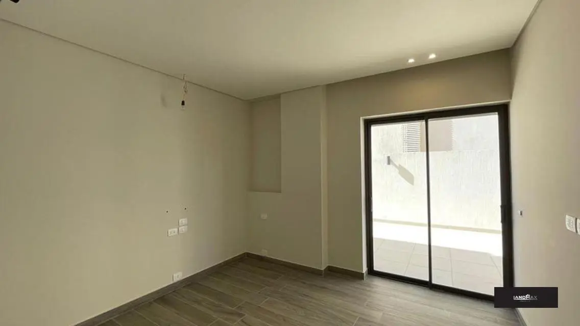 Luxury Apartment in Prime Location at Attractive Price