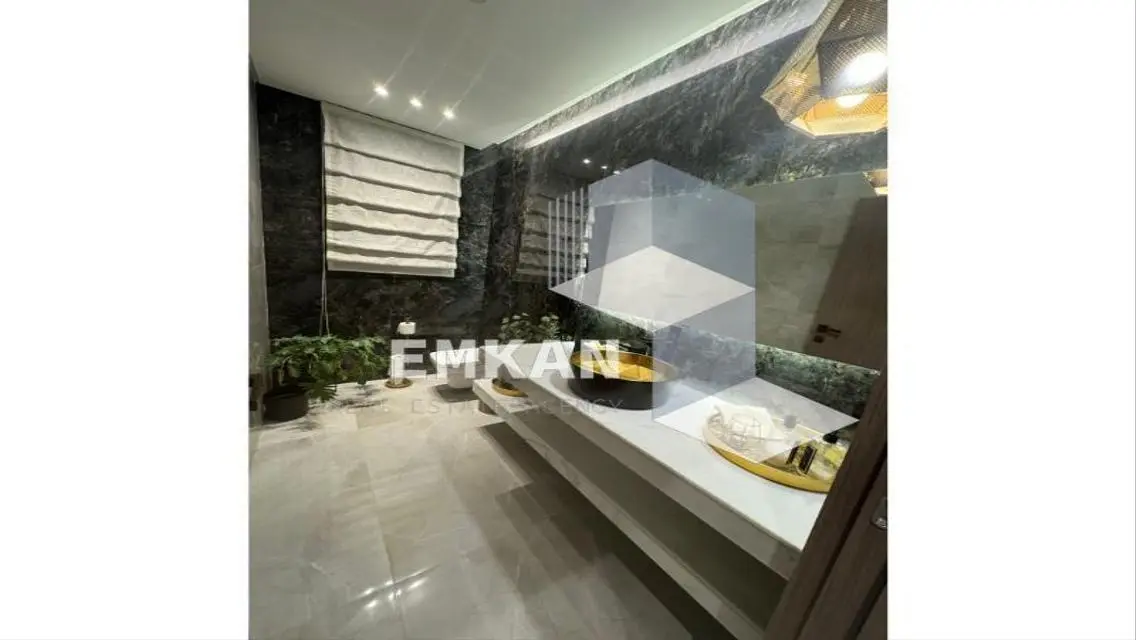 Luxury Apartment with 250 sqm in City Center
