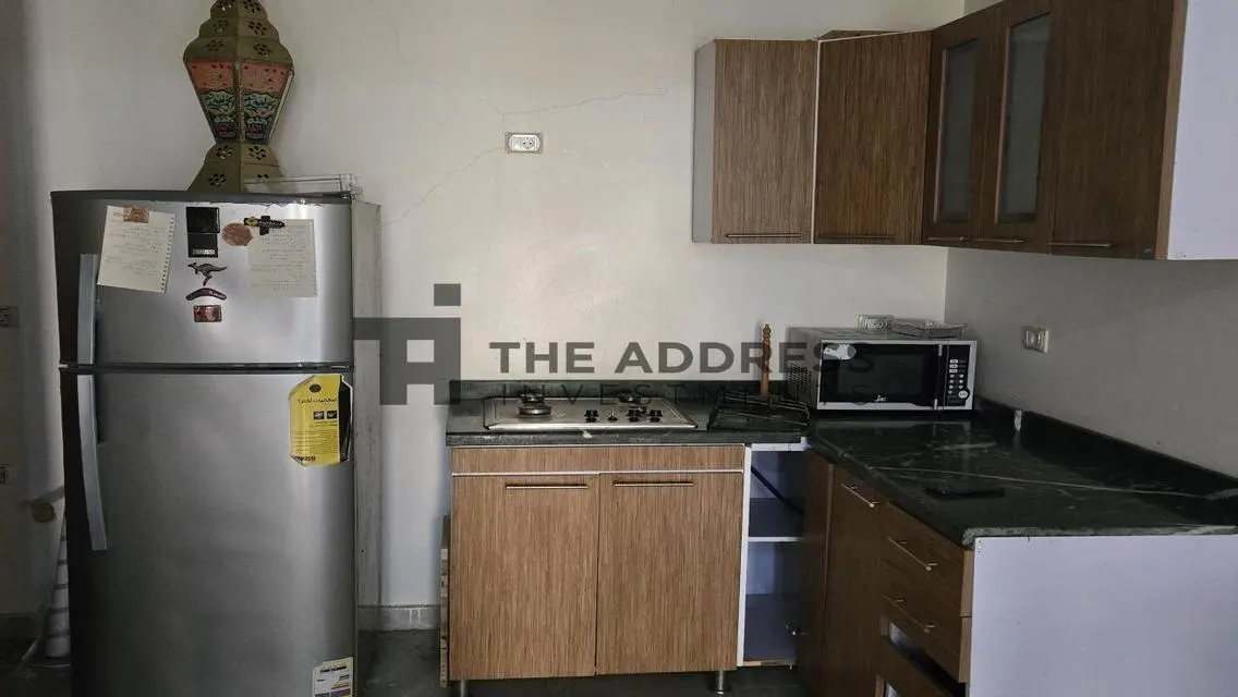 Luxury 2-Bedroom Apartment with Stunning Lake Views
