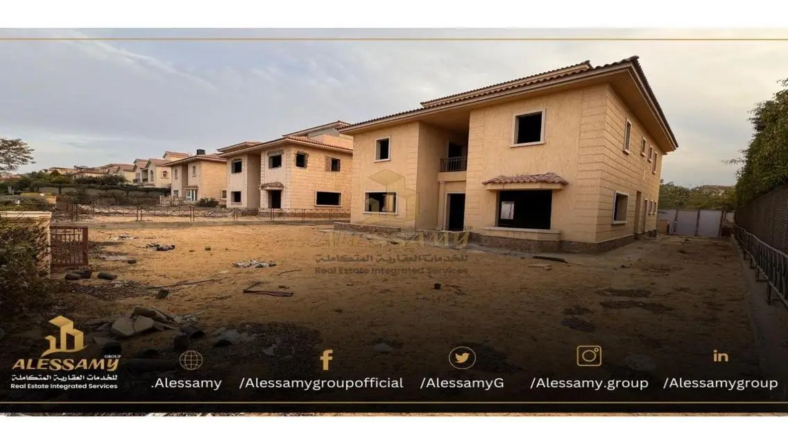 Luxurious Apartment in a Prime Location Near Open-Air Mall