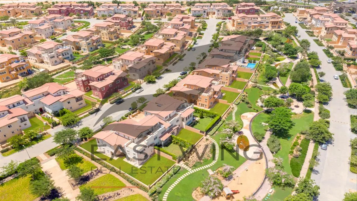 Luxury Villa for Sale with Maid's Room and Balcony