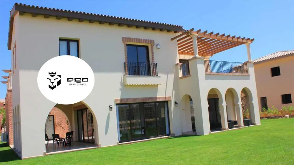 Luxurious Villa with Private Garden for Sale