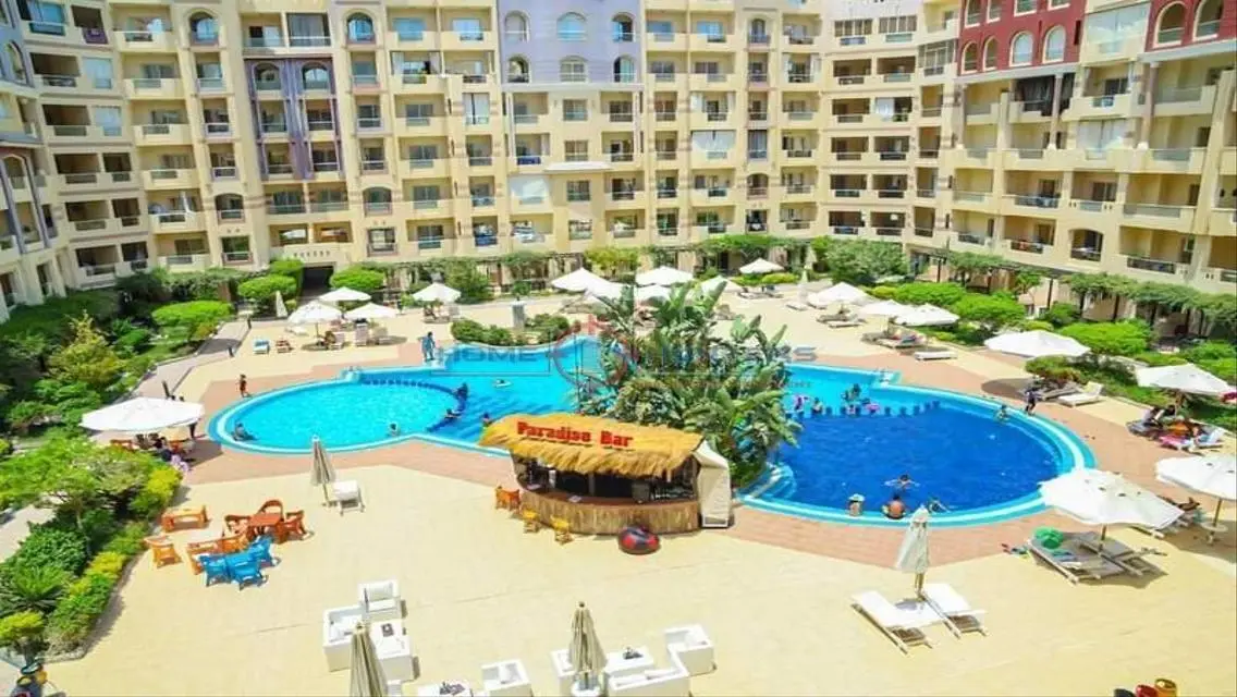 شقة مميزة للبيع بجوار البحيرات
