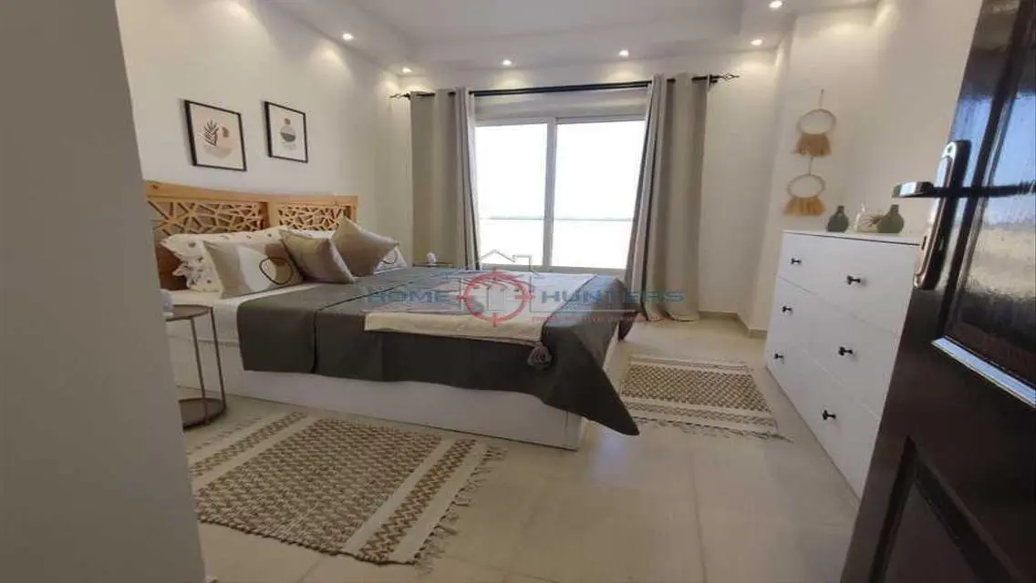 شقة مميزة للبيع بجوار البحيرات