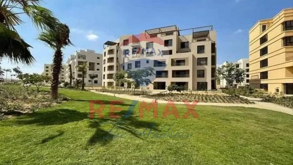 Luxury 2-Bedroom Apartment with Balcony and Stunning View
