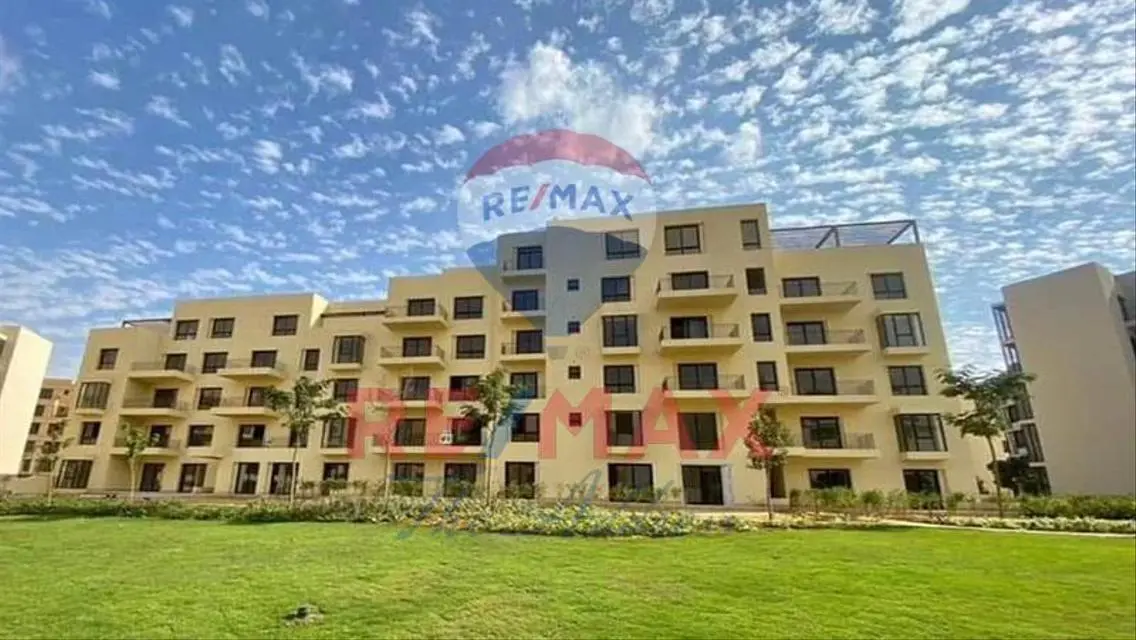 Luxury 2-Bedroom Apartment with Balcony and Stunning View