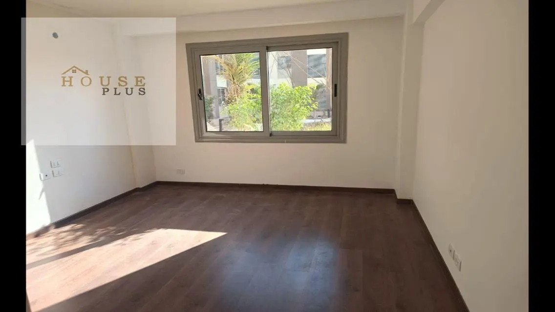 Luxury Apartment with Private Garden in the City Center