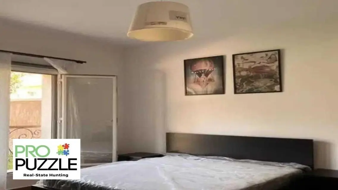 Luxury Studio in Hyde Park 80m²